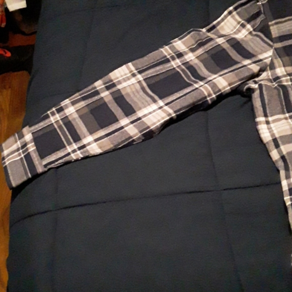 SALE.   Men's Long Sleeve Brushed Flannel Shirt (NWOT)  WAS 15.00 - Picture 4 of 4
